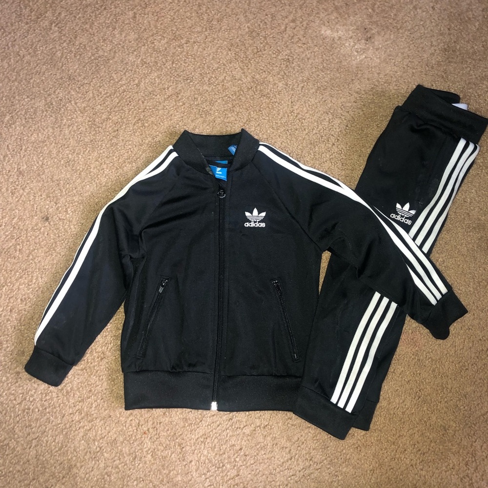 Kids adidas track suit